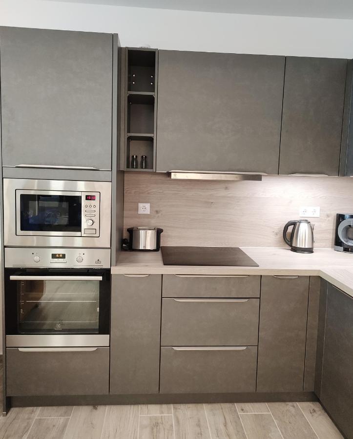 Royal Relax Apartman Кестхей Екстер'єр фото