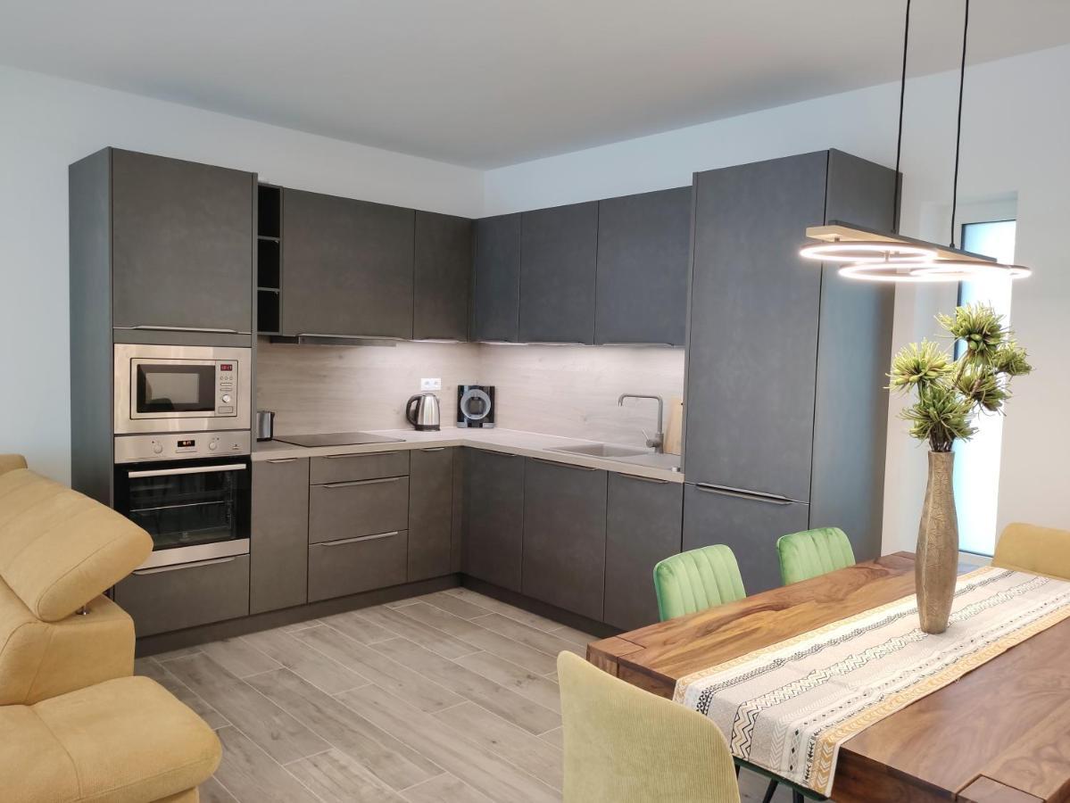 Royal Relax Apartman Кестхей Екстер'єр фото