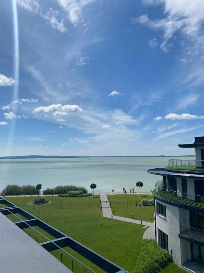 Royal Relax Apartman Кестхей Екстер'єр фото