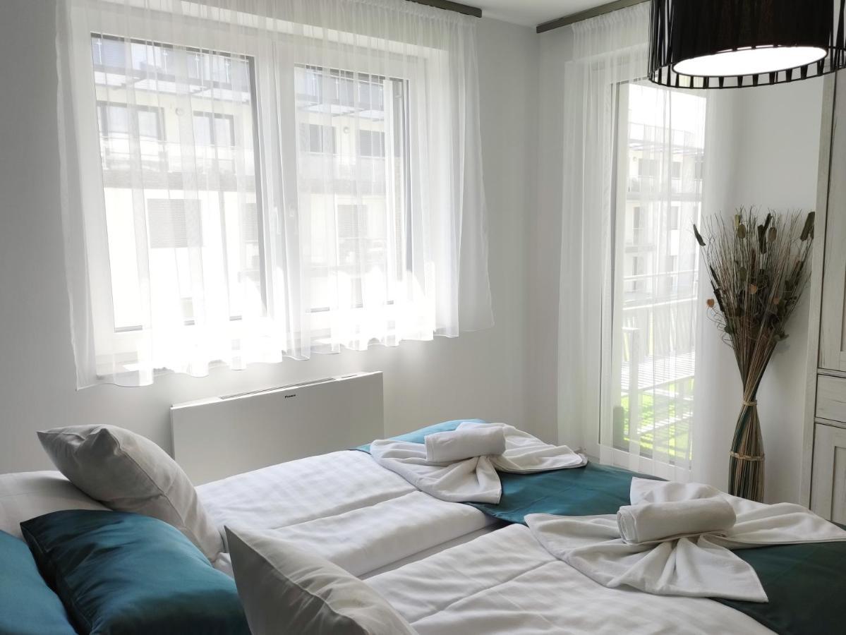 Royal Relax Apartman Кестхей Екстер'єр фото